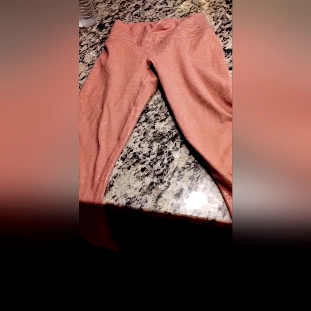 Girls size XS powerhold yoga pants